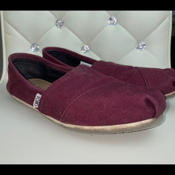 Toms - Picture 2 of 3